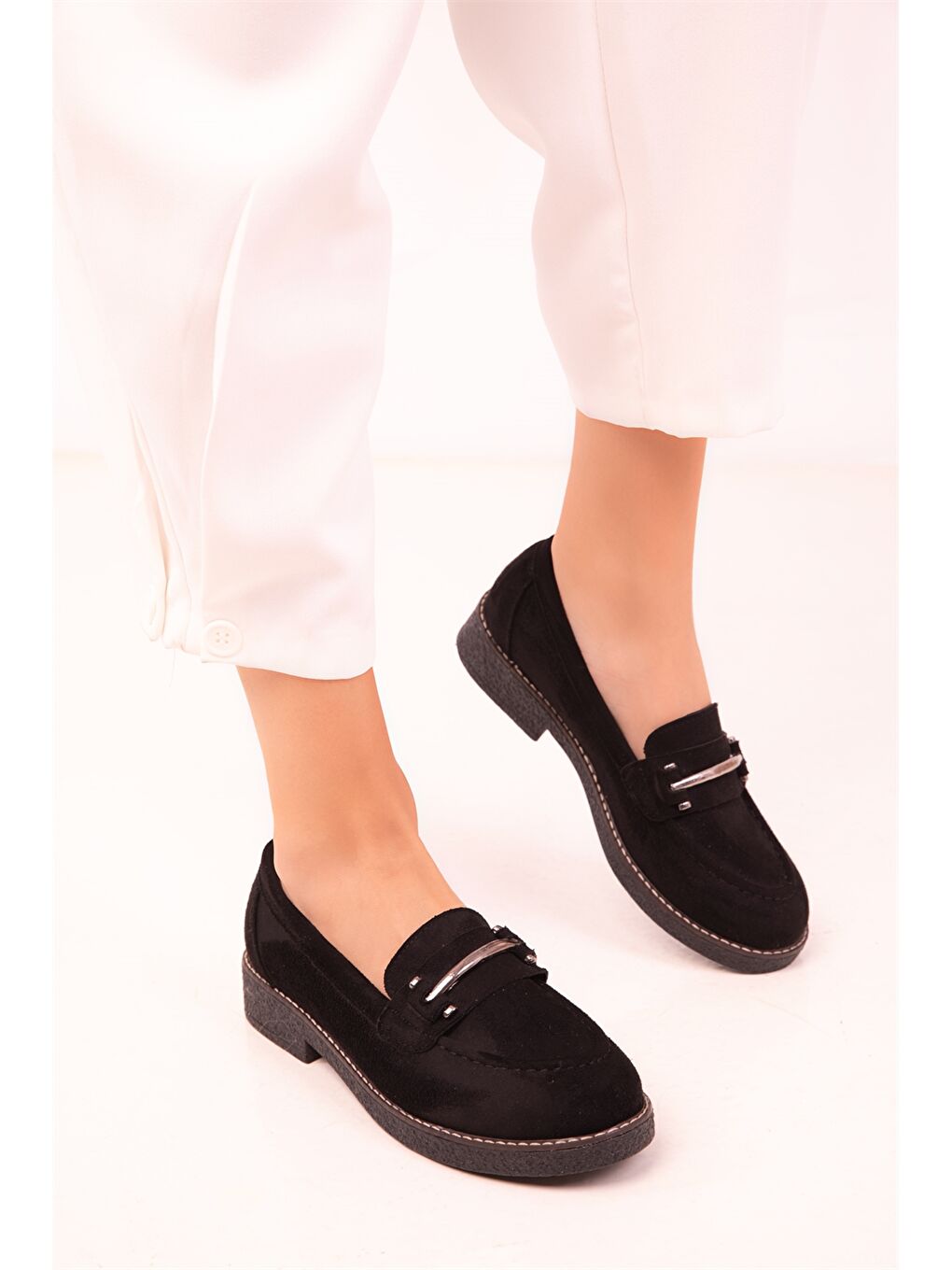 Siyah Süet Görünümlü Kadın Loafer Ayakkabı-1