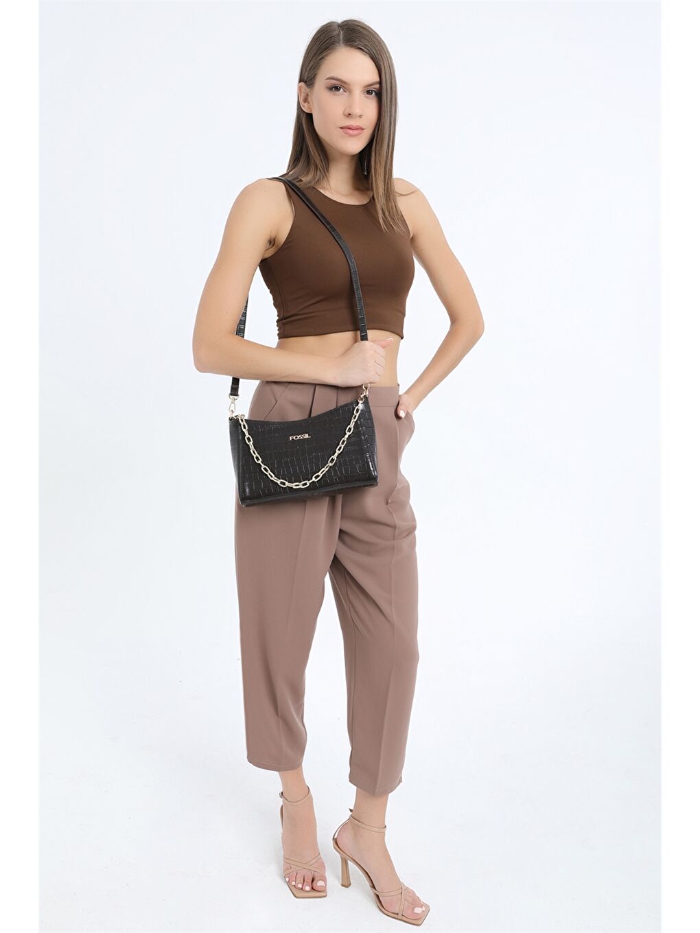 Kahverengi Deri Görünümlü Zincir Detaylı Kadın Omuz Çantası