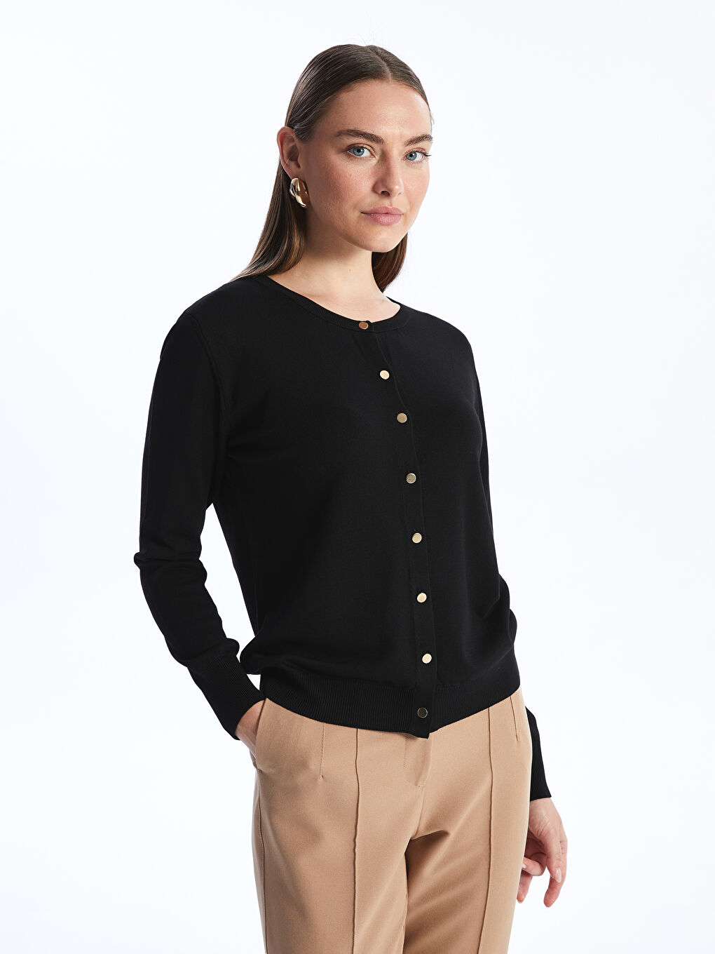 Siyah Bisiklet Yaka Düz Uzun Kollu Kadın Triko Hırka