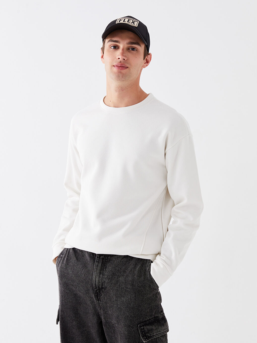 Sweat-shirt à Manches Longues pour Hommes avec Col Rond-1