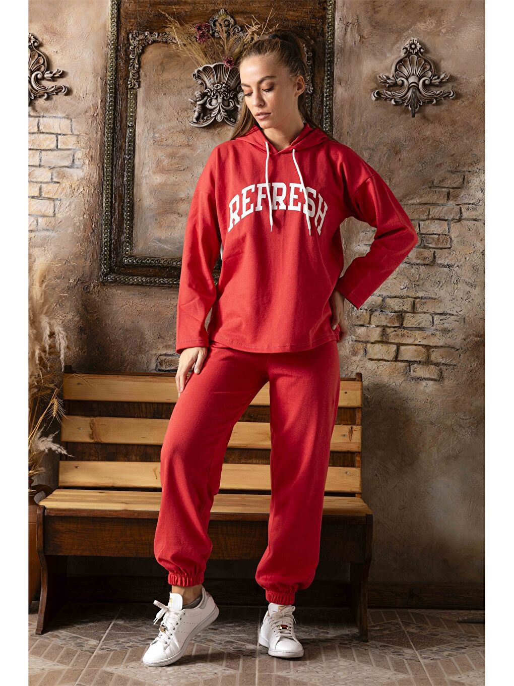 Kırmızı Baskılı Kadın Eşofman Takımı