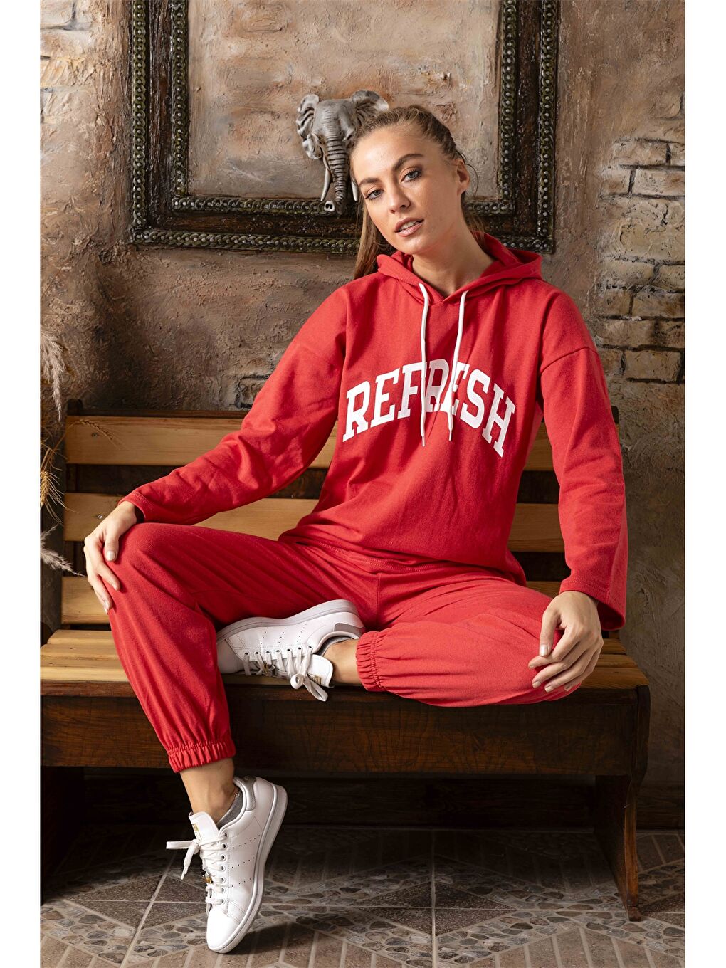 Kırmızı Baskılı Kadın Eşofman Takımı-1