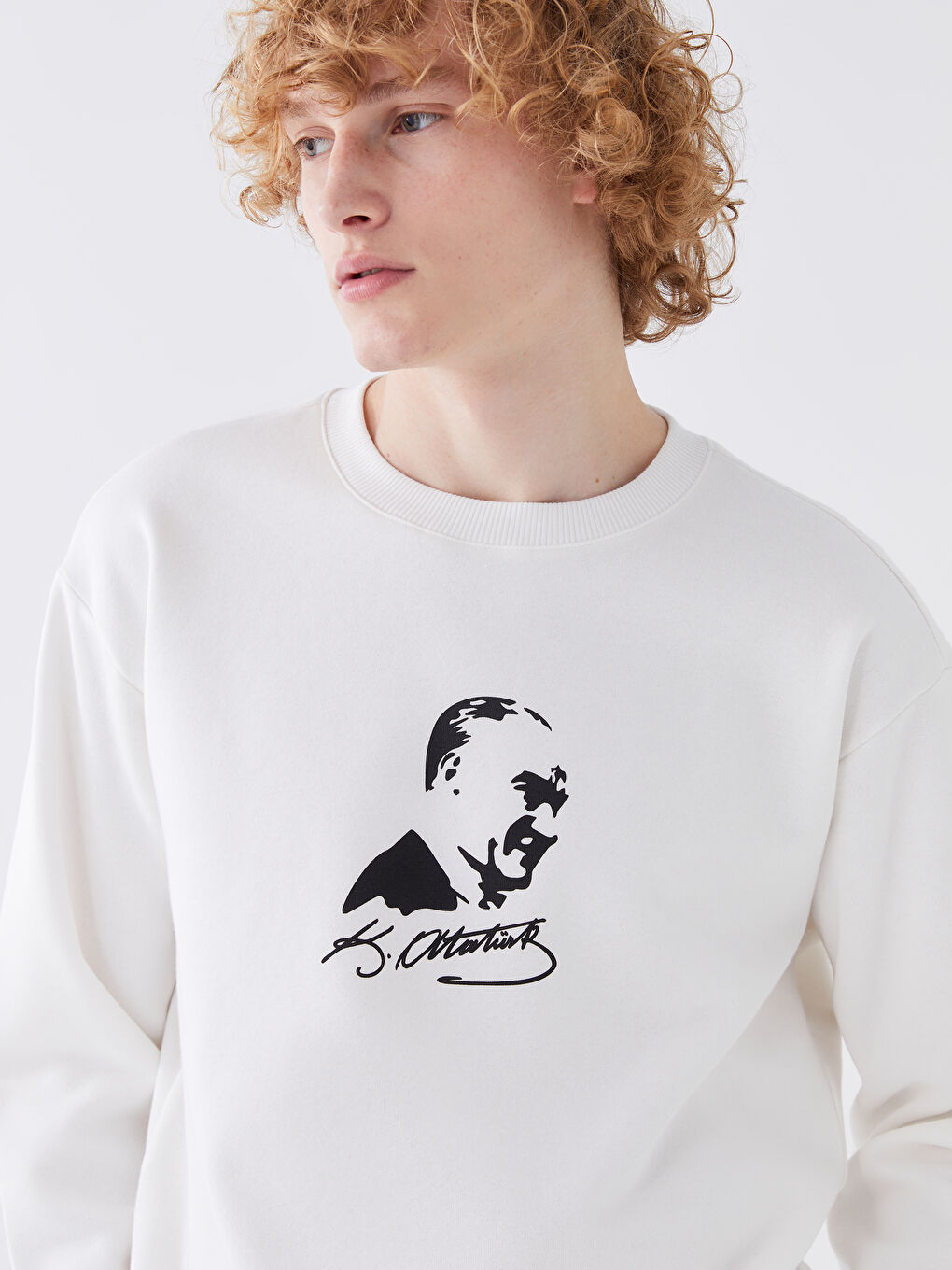 XSIDE Ekru Bisiklet Yaka Uzun Kollu Atatürk Baskılı Erkek Sweatshirt