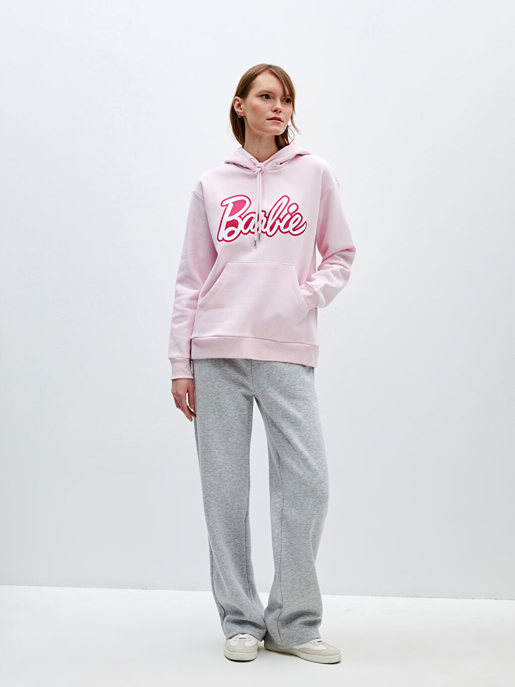 Pembe Barbie Baskılı Uzun Kollu Kadın Hoodie-2