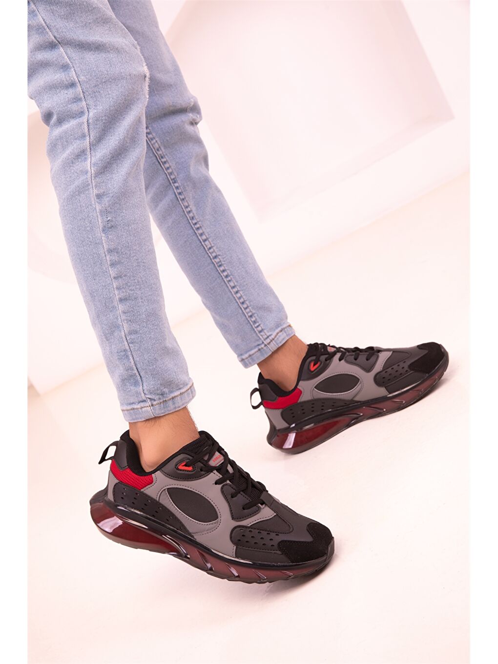 Siyah Deri Görünümlü Renk Bloklu Erkek Aktif Spor Ayakkabı-2