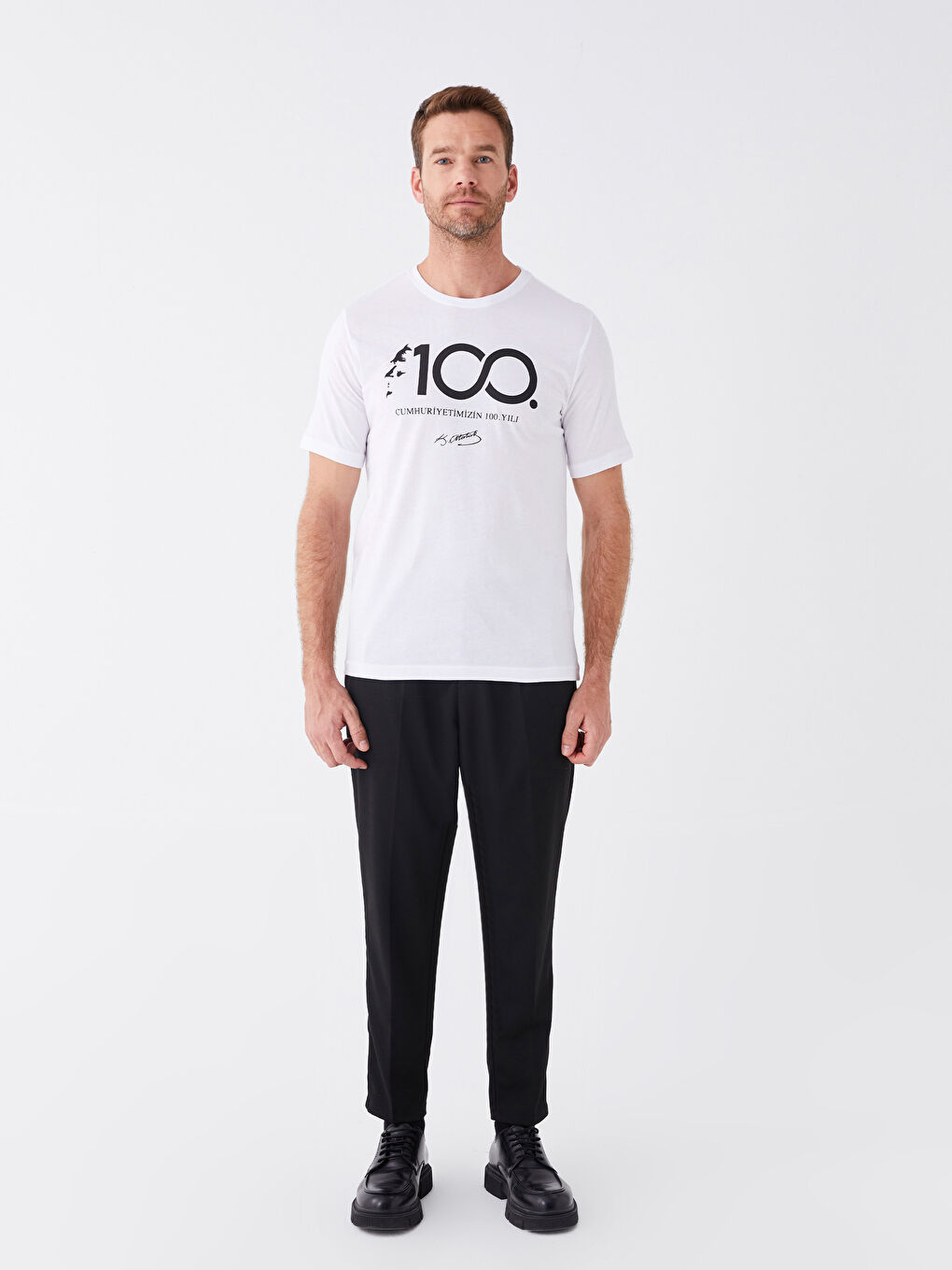 Beyaz Bisiklet Yaka Kısa Kollu 100.Yıl Atatürk Baskılı Erkek Tişört-2
