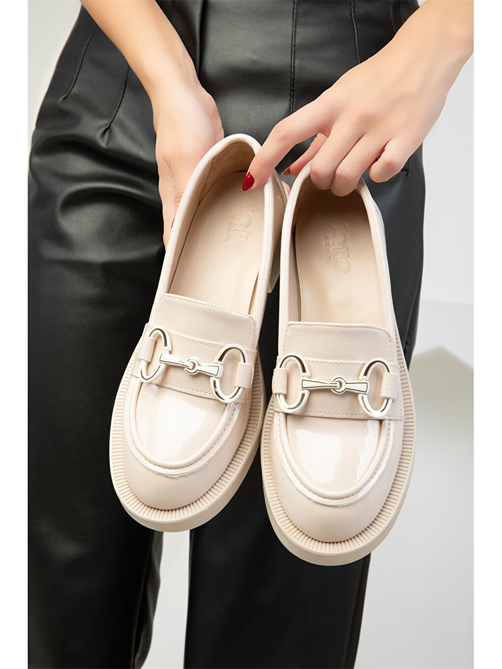 Bej Rugan Deri Görünümlü Kadın Loafer Ayakkabı-3