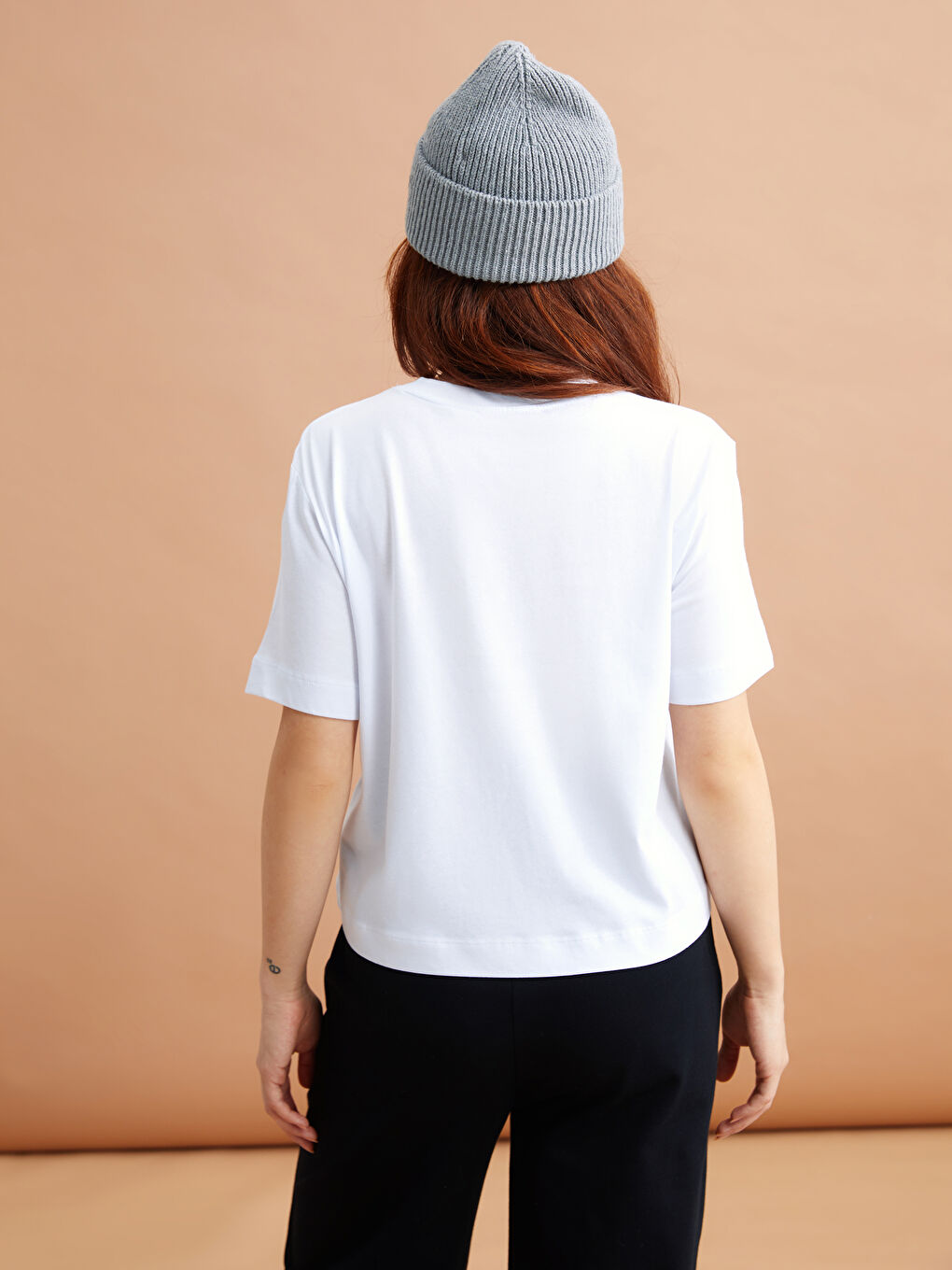 Beyaz Petite Bisiklet Yaka Düz Kısa Kollu Kadın Tişört-4