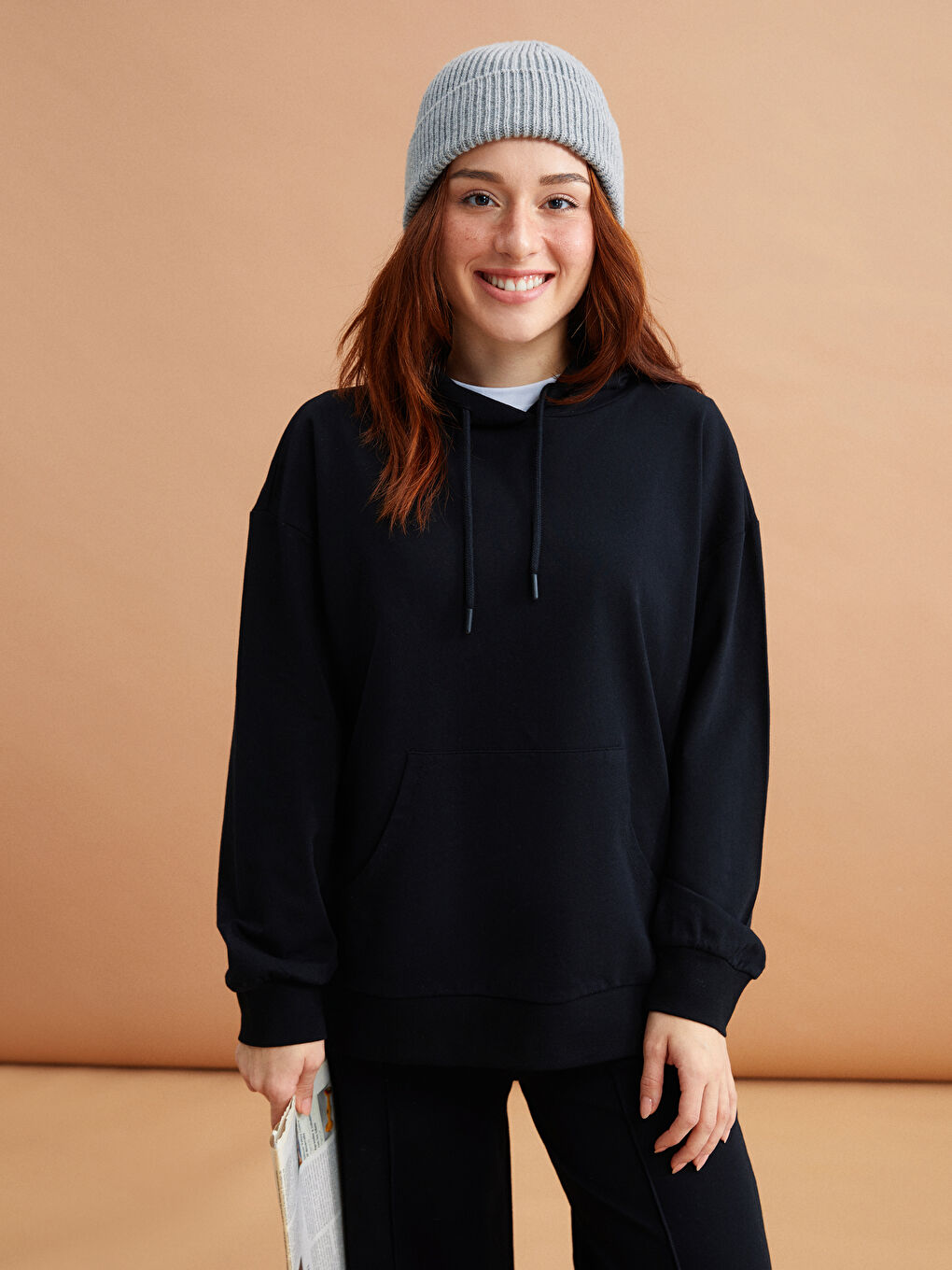 LCW DREAM Yeni Siyah Petite Düz Uzun Kollu Kadın Hoodie - 1