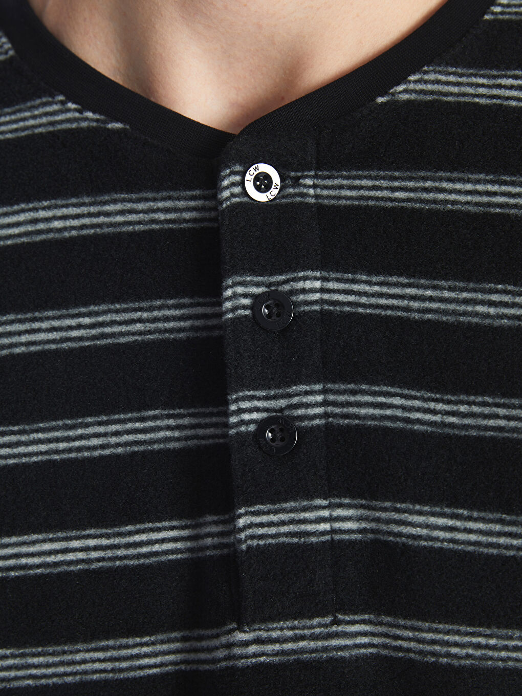 Siyah Bisiklet Yaka Uzun Kollu Erkek Pijama Üst-3