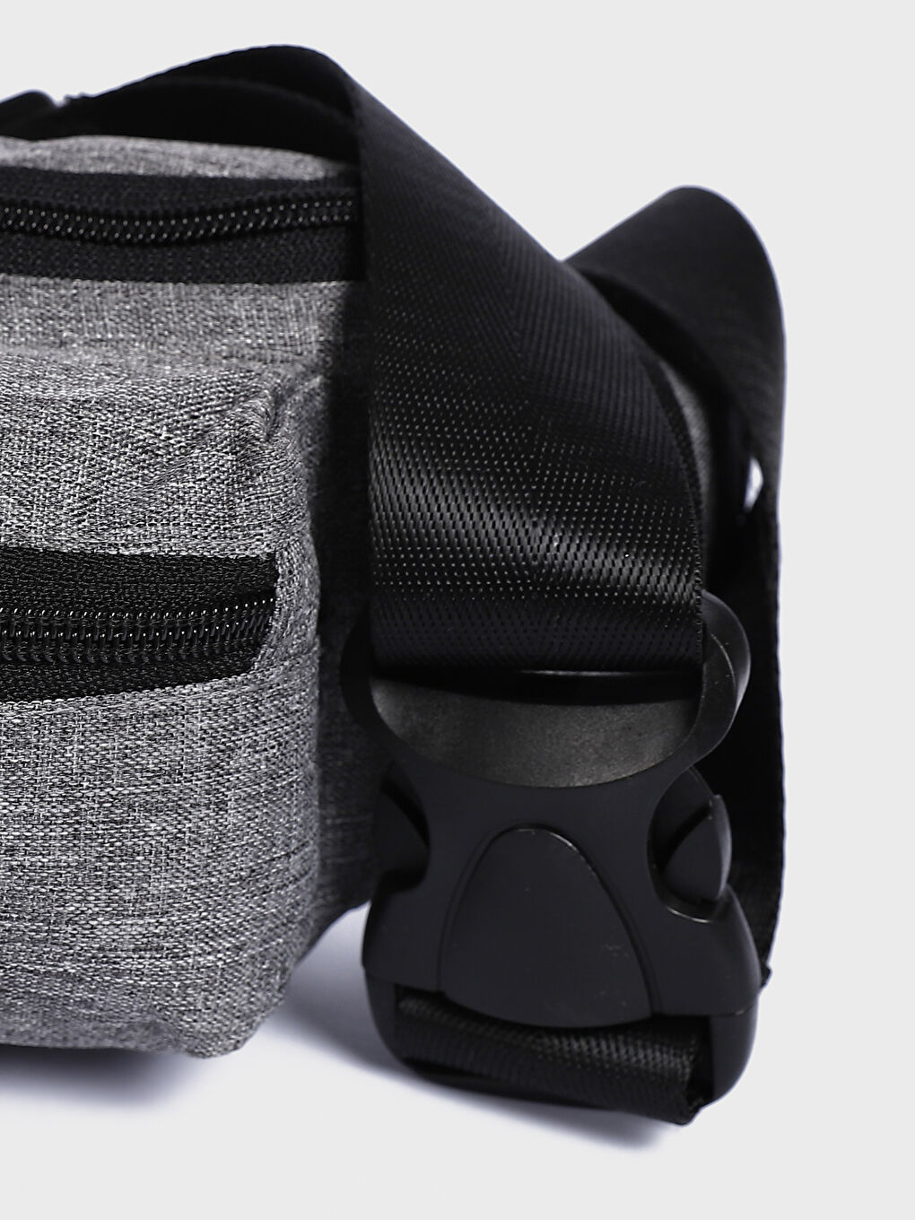 حقيبة خصر للأولاد بطبعة نصوص-3