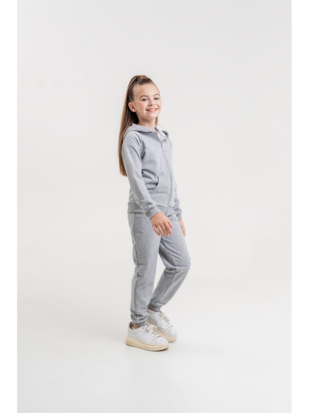 Gri Kapüşonlu Basic Uzun Kollu Kız Çocuk Sweatshirt ve Eşofman Alt 2'li Takım