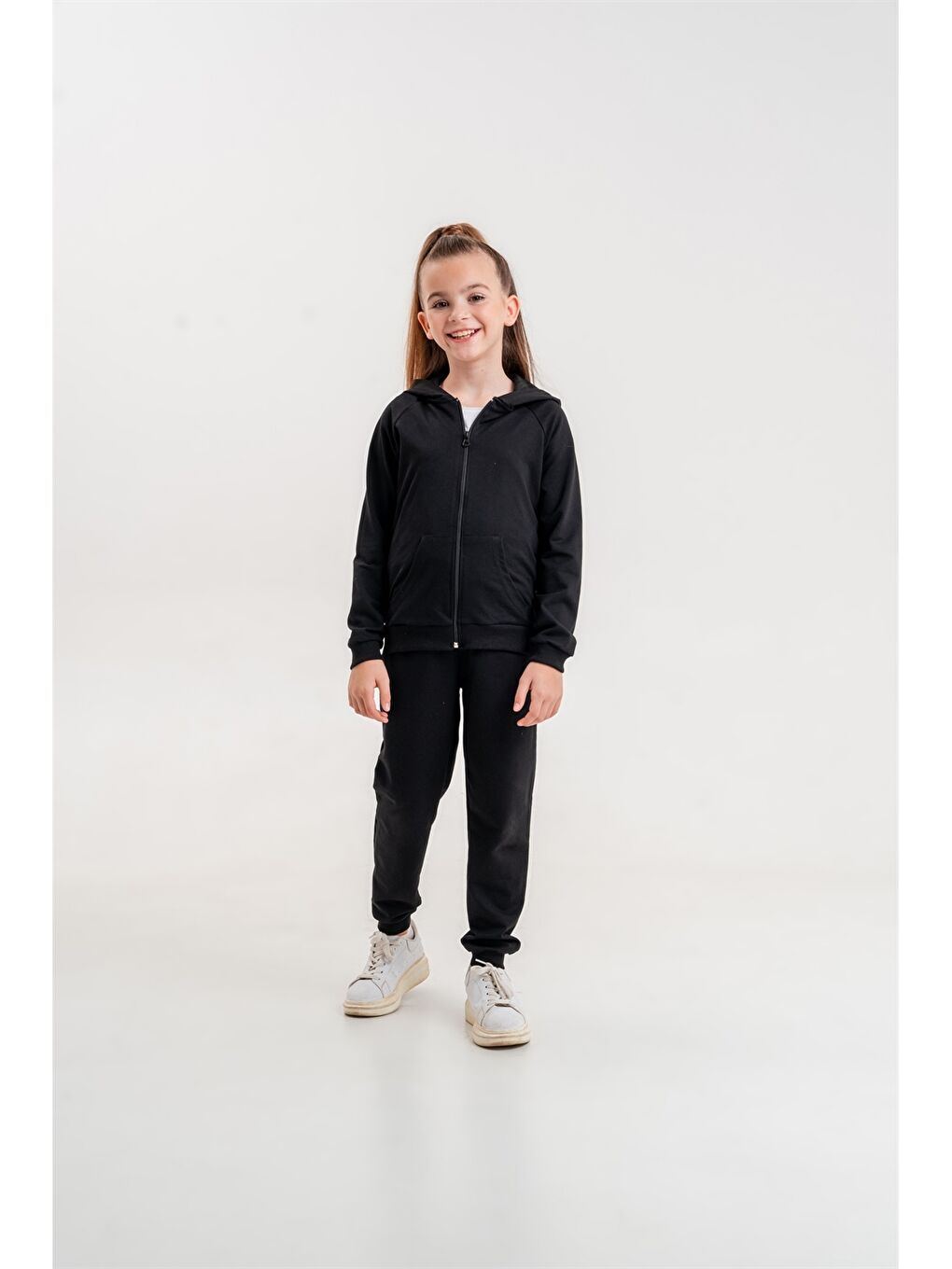 Mışıl Kids Siyah Kapüşonlu Basic Uzun Kollu Kız Çocuk Sweatshirt ve Eşofman Alt 2'li Takım - 4