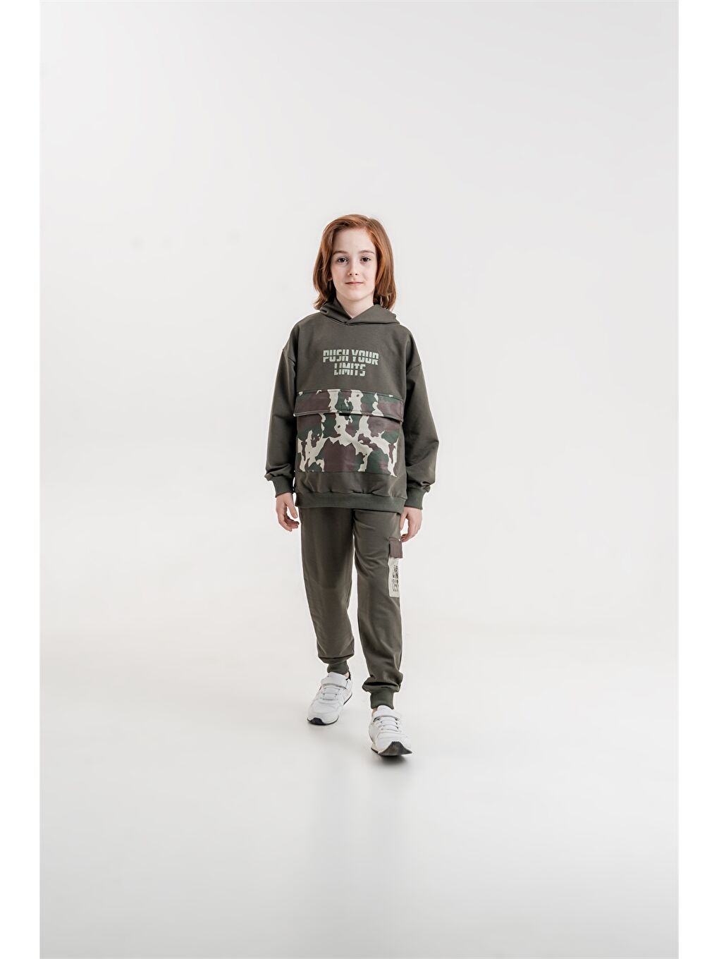 Mışıl Kids Haki Kapüşonlu Uzun Kollu Erkek Çocuk Sweatshirt ve Eşofman Alt 2'li Takım