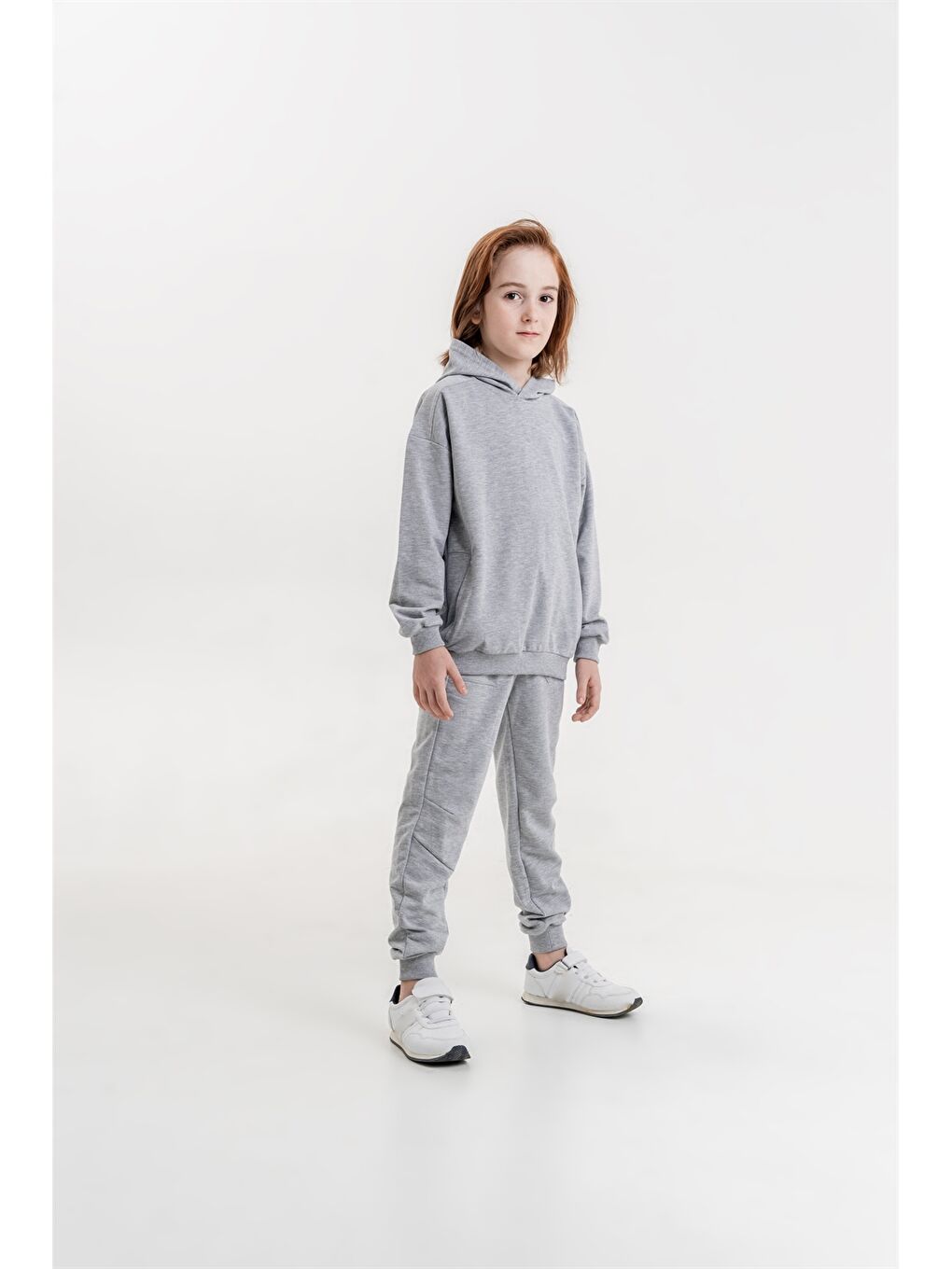 Mışıl Kids Gri Kapüşonlu Uzun Kollu Erkek Çocuk Sweatshirt ve Eşofman Alt 2'li Takım - 1