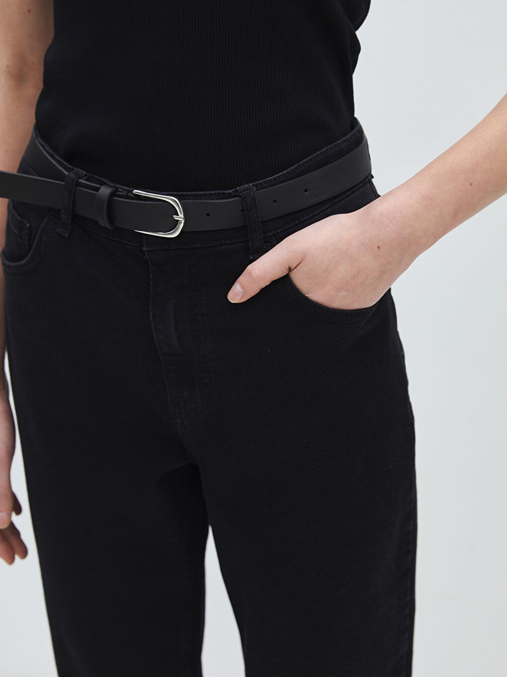 Belted Mom Fit Women's Jeans-2