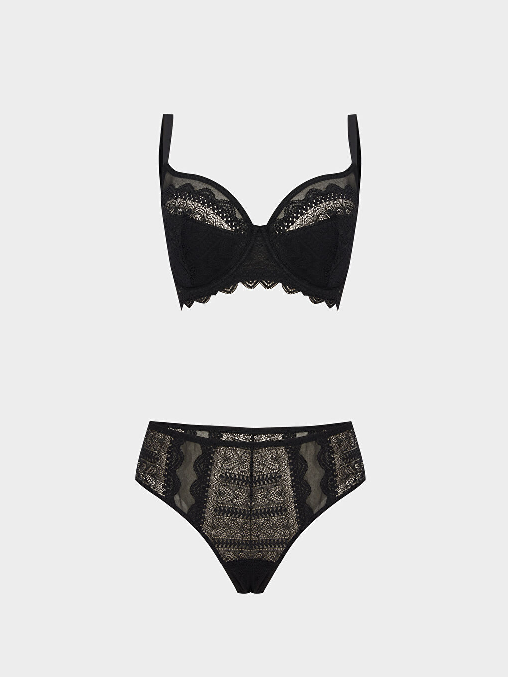 Siyah Dantelli Kadın İç Giyim Takım