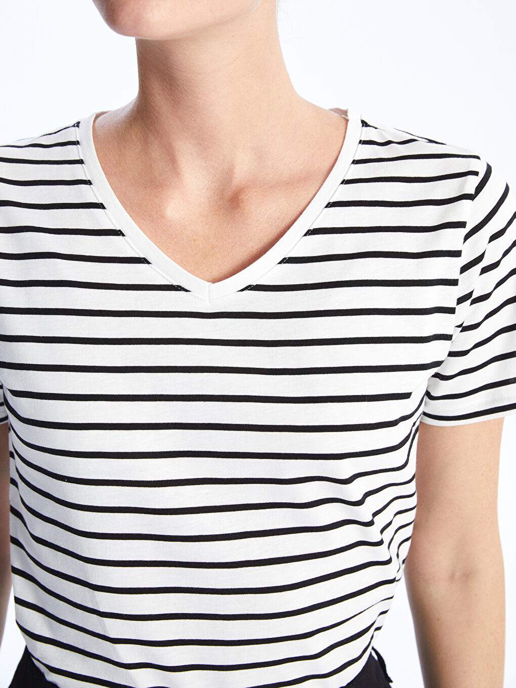 V-Neck Striped Short Sleeve Women's T-Shirt-3