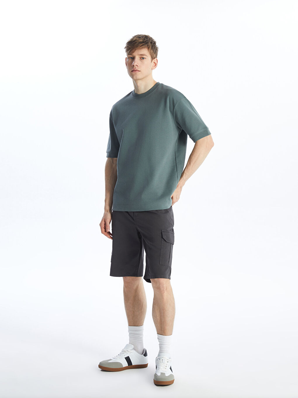 Regular Fit Men's Cargo Shorts