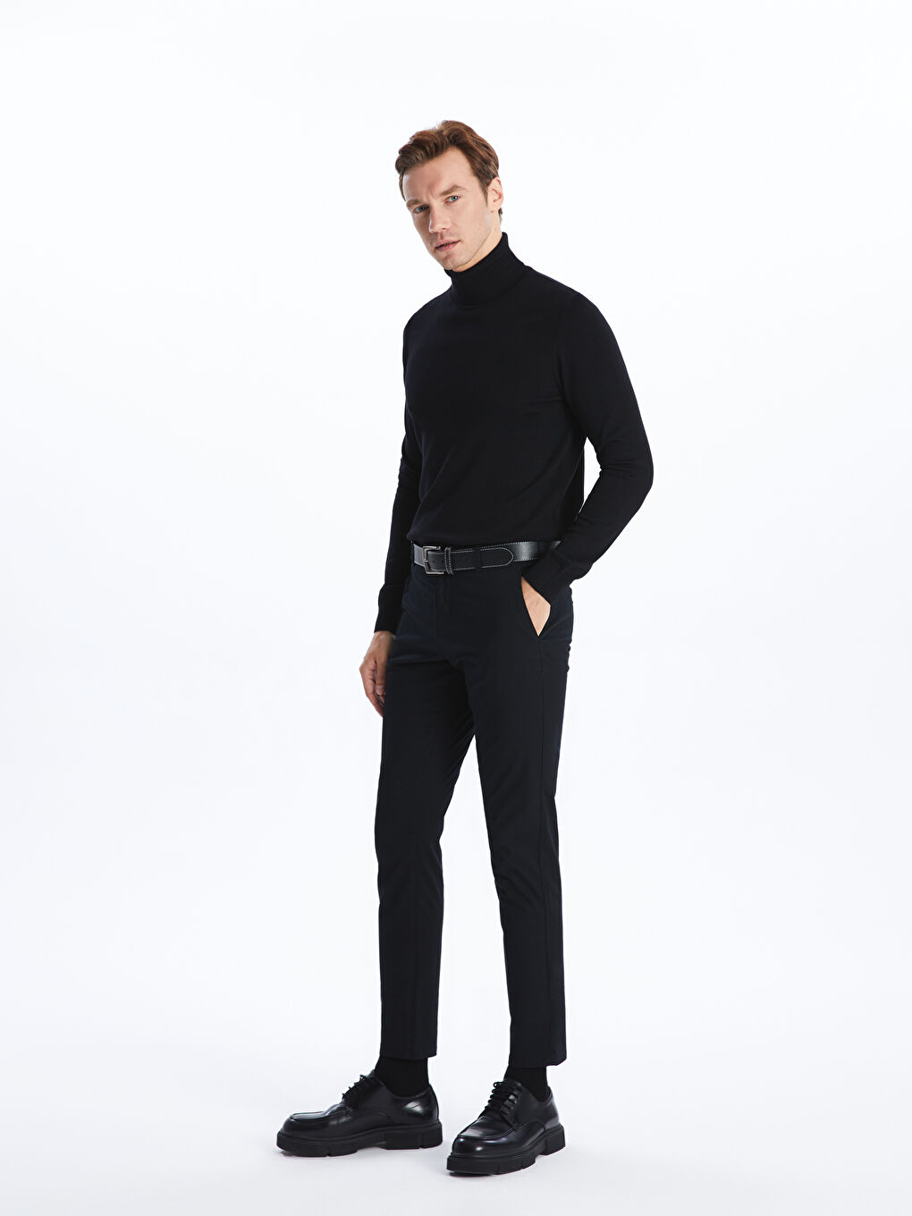 Siyah Dar Kalıp Erkek Chino Pantolon