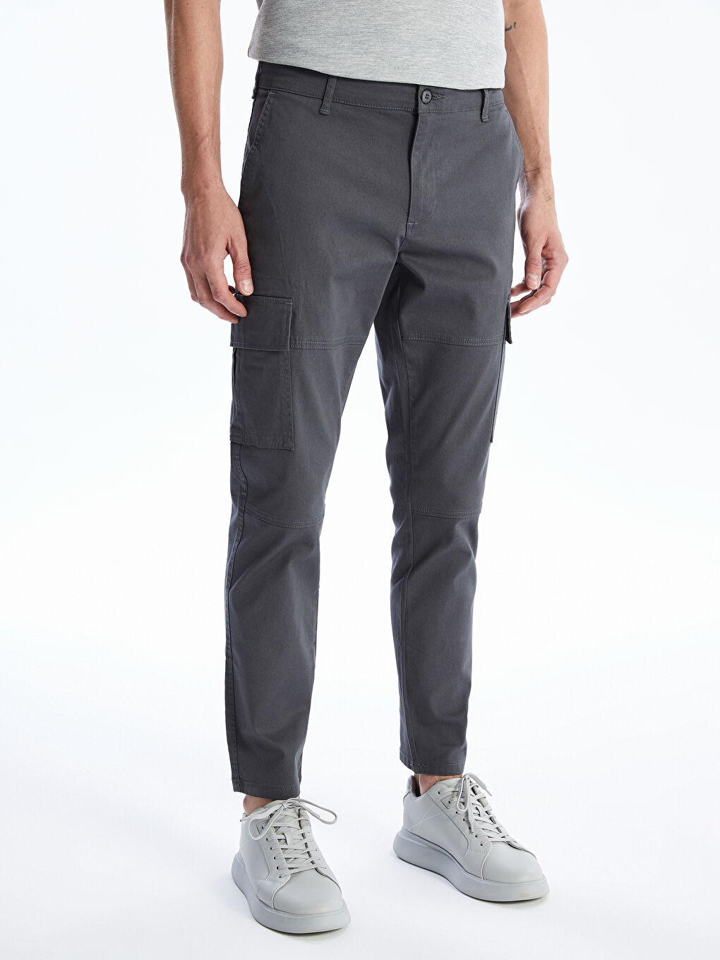 LCWAIKIKI Classic Antrasit Dar Kalıp Gabardin Erkek Chino Pantolon - 1