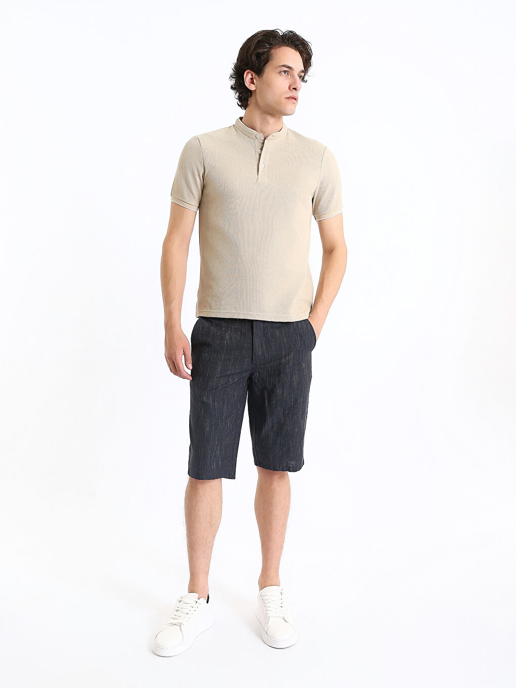 Grandad Collar Short Sleeve Men's Structured T-Shirt-2