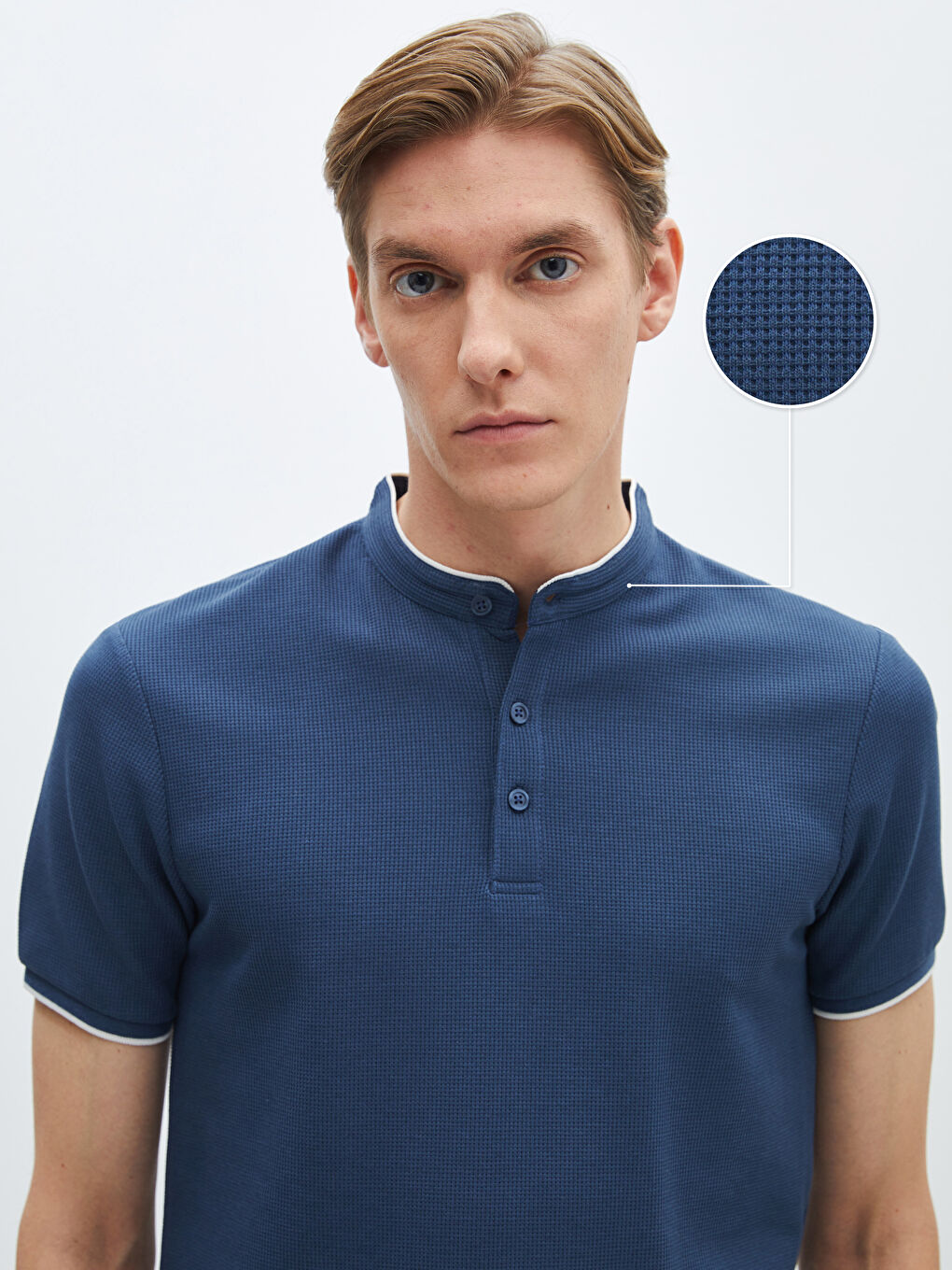 İndigo Hakim Yaka Kısa Kollu Erkek Dokulu Tişört