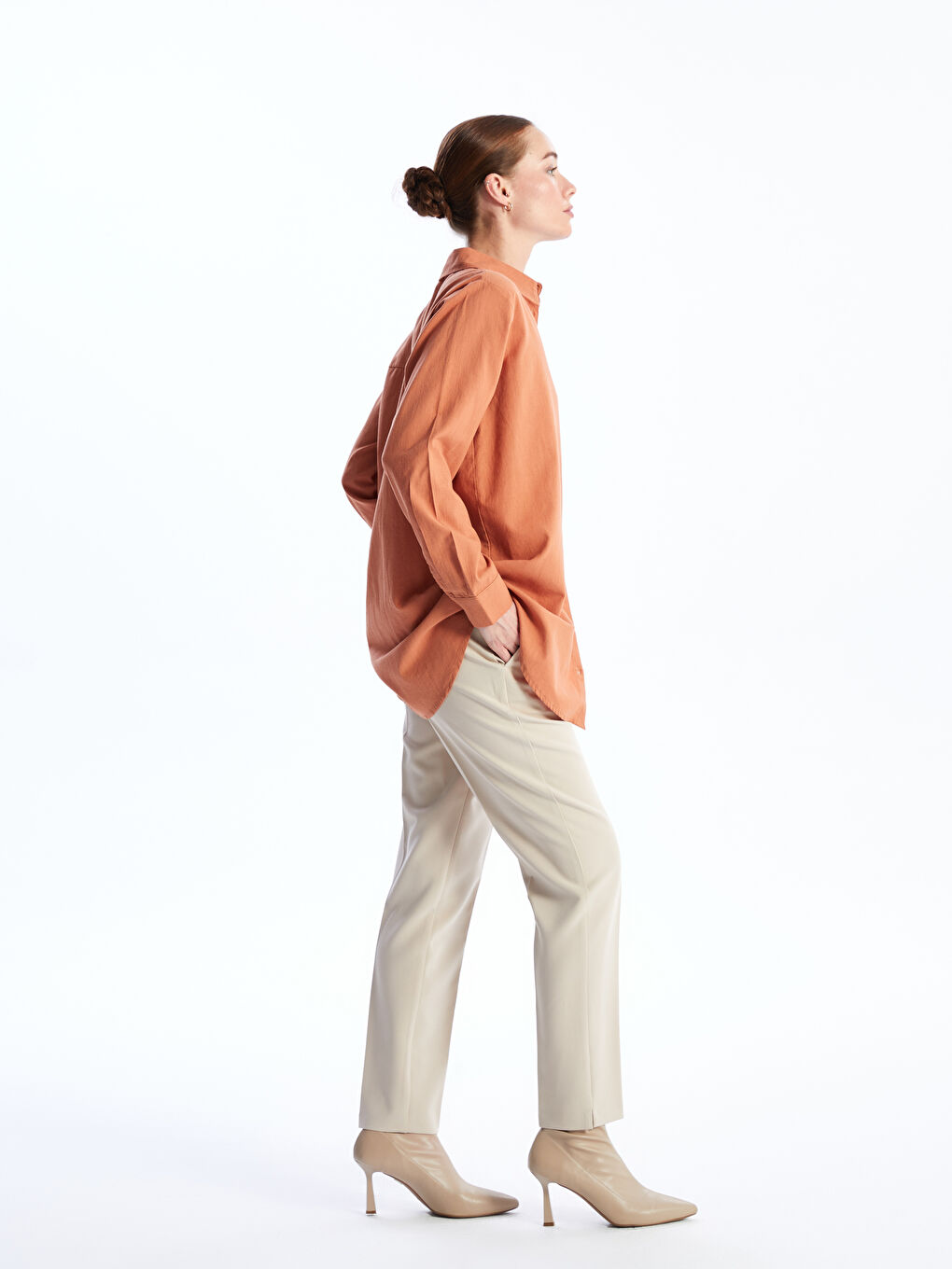 Jednostavne ženske pantalone uskog kroja -S40170Z8-FZJ
