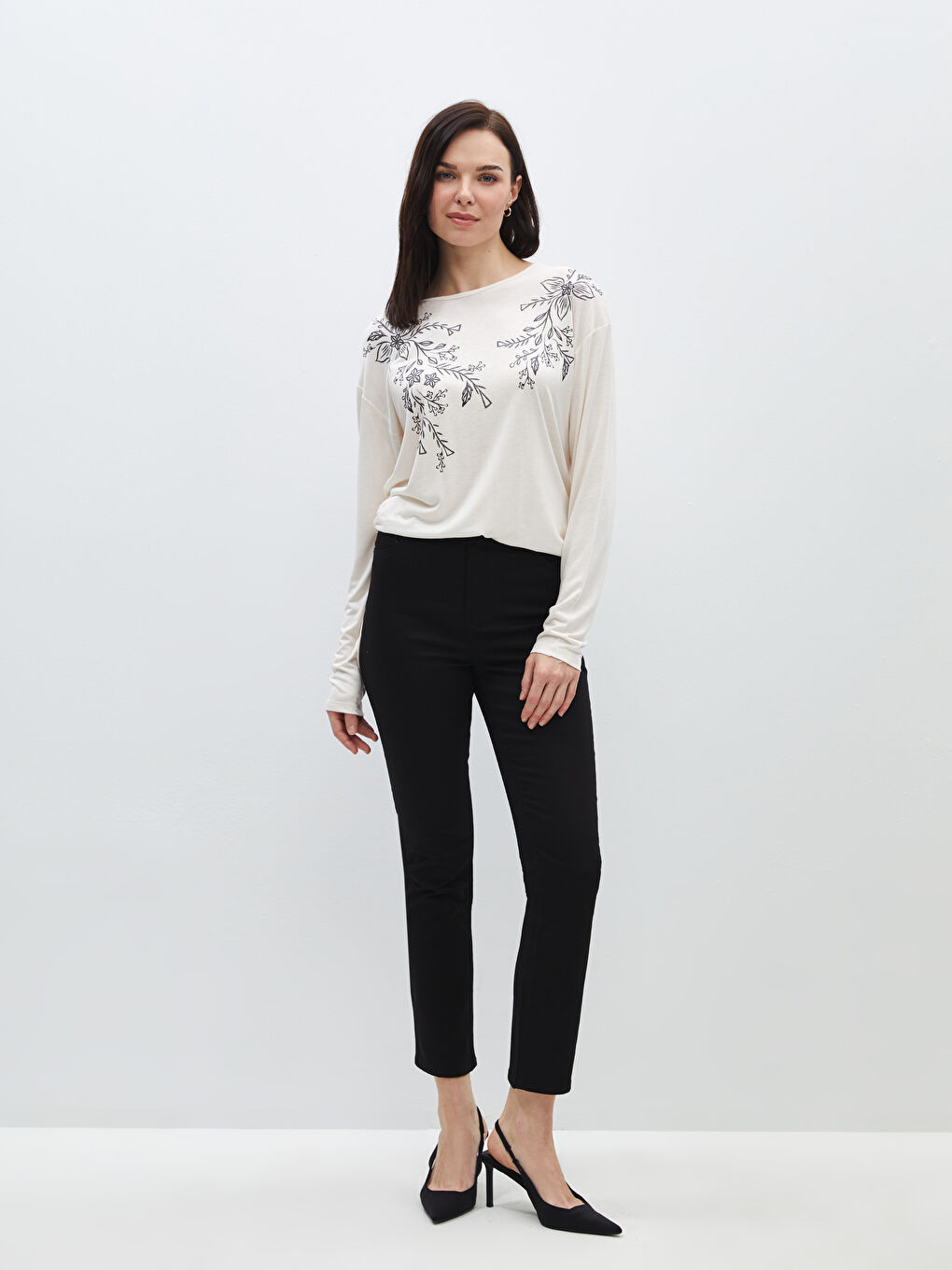 LCWAIKIKI Classic Slim Fit Women's Jeans -S40185Z8-J0F