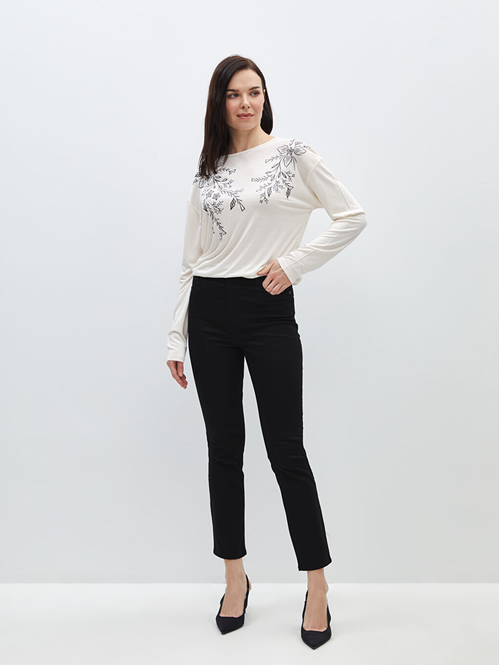 LCWAIKIKI Classic Slim Fit Women's Jeans -S40185Z8-J0F