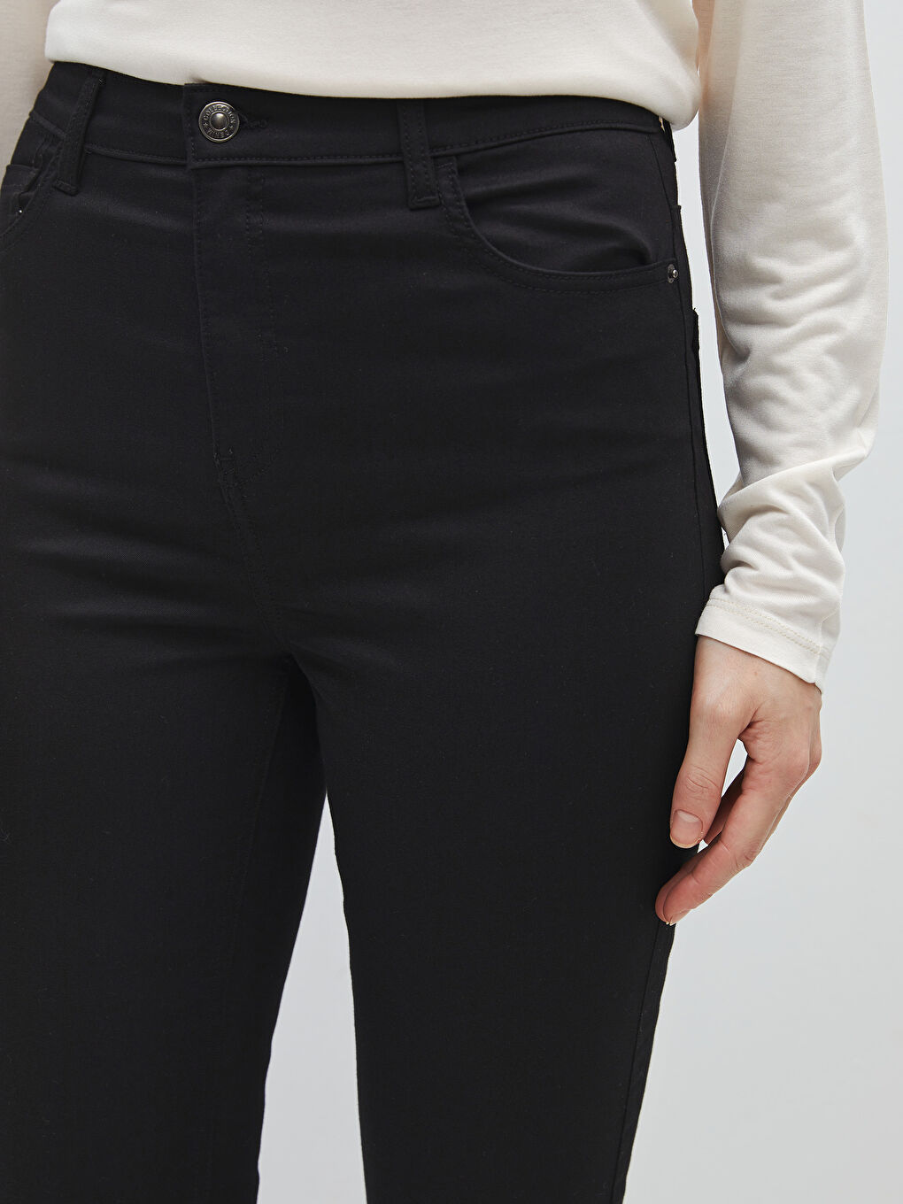 LCWAIKIKI Classic Slim Fit Women's Jeans -S40185Z8-J0F