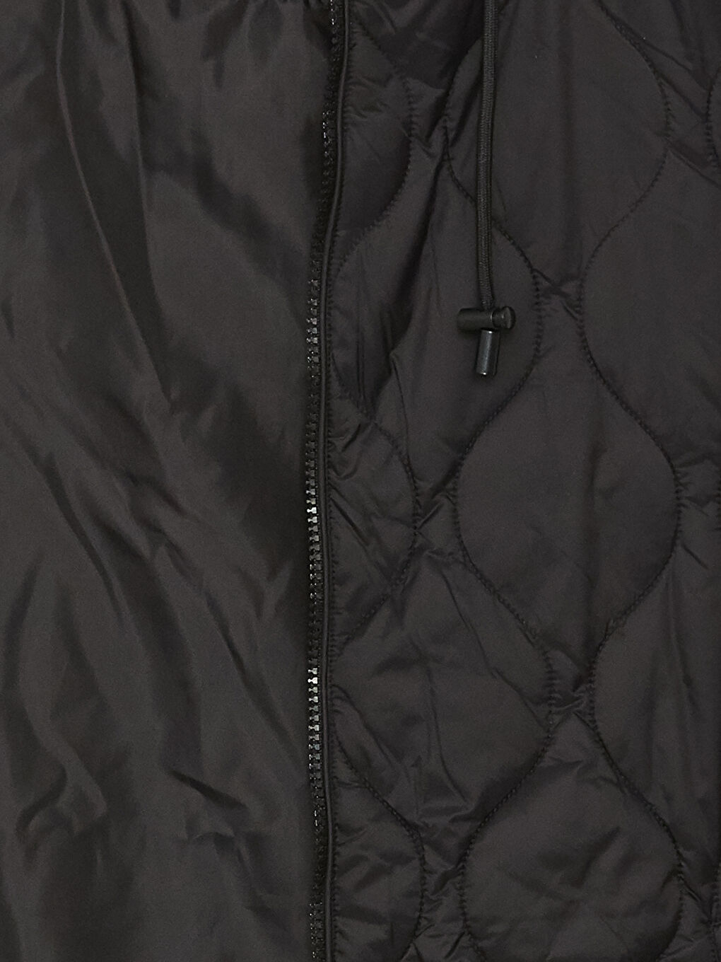 Siyah Kapüşonlu Kendinden Desenli Kadın Şişme Yelek-8