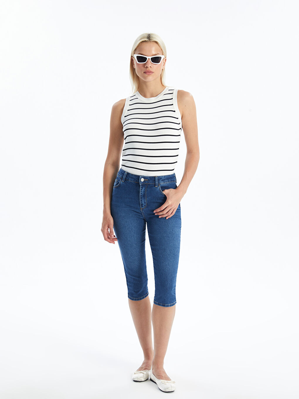 Slim Fit Women's Denim Capri -S40334Z8-309