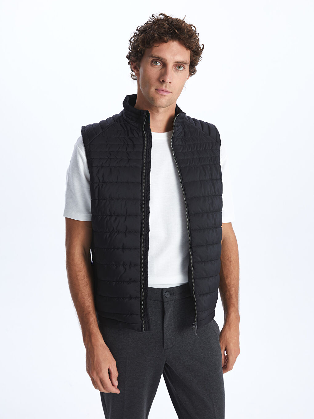 Siyah Standart Kalıp Dik Yaka Erkek Yelek-1