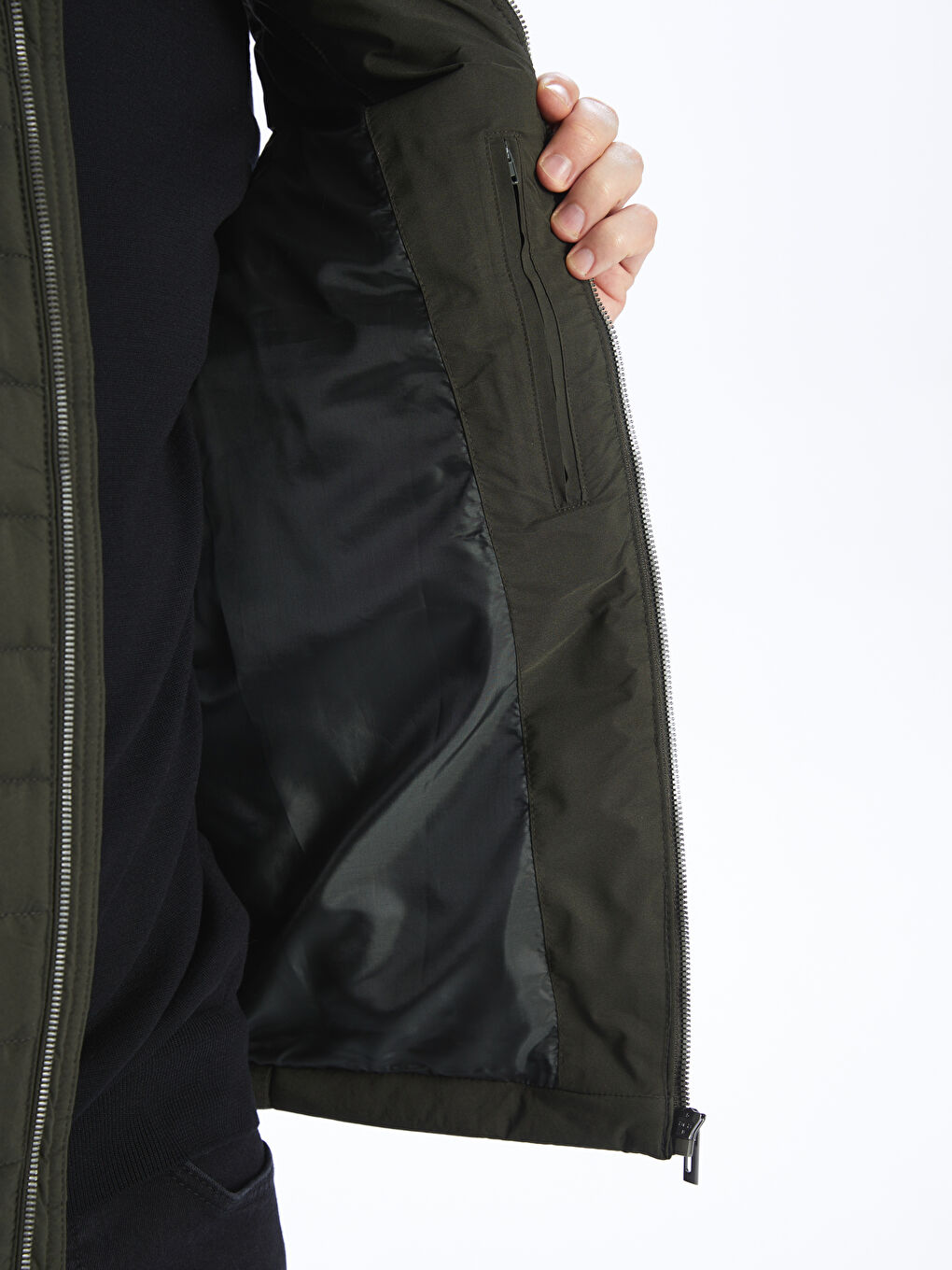 Standard Fit Turtle Neck Men's Vest -S40545Z8-J2L