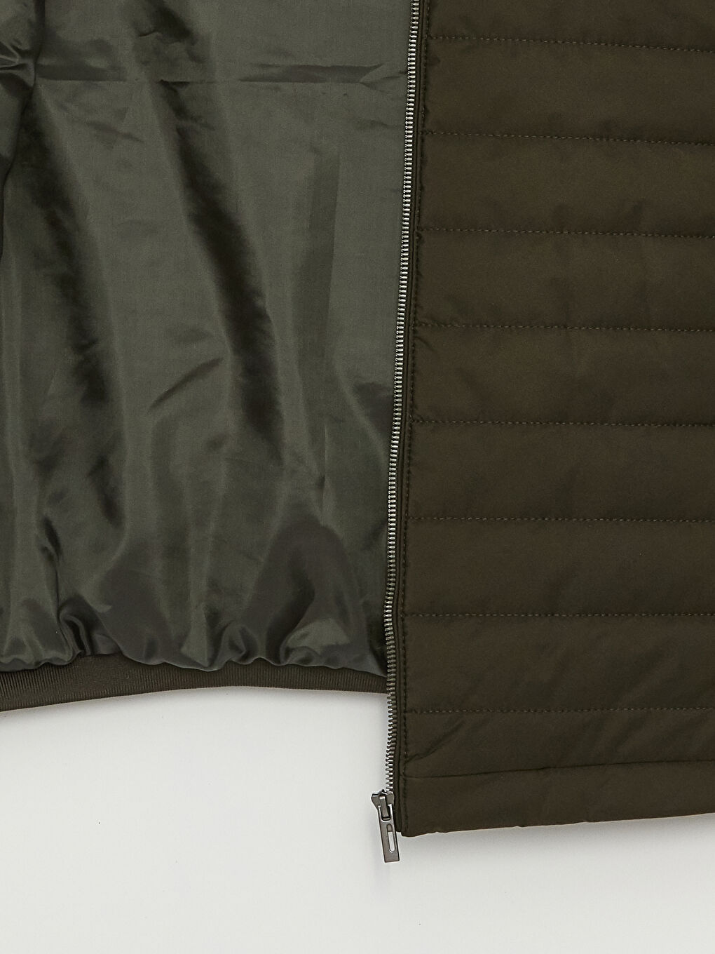 Standard Fit Turtle Neck Men's Vest -S40545Z8-J2L