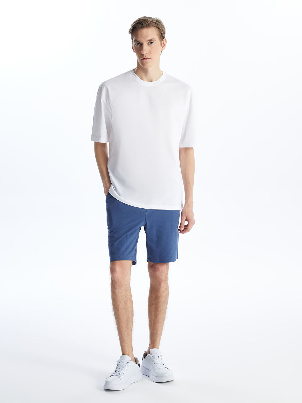 İndigo Standart Kalıp Erkek Şort-1
