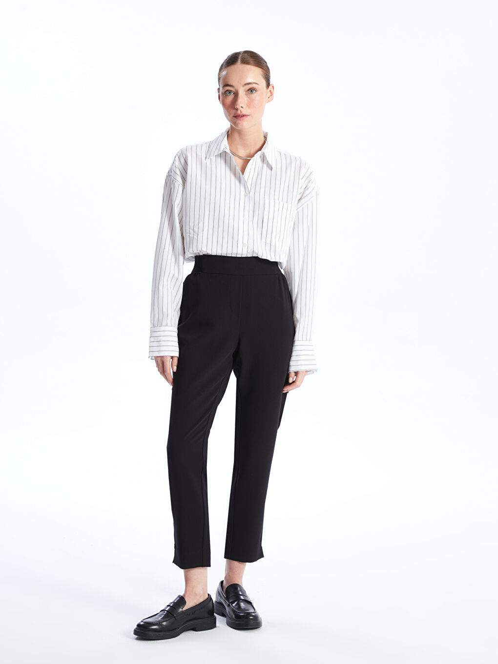 LCWAIKIKI Classic Elasticated Waist Regular Fit Women's Trousers -S40797Z8-CVL