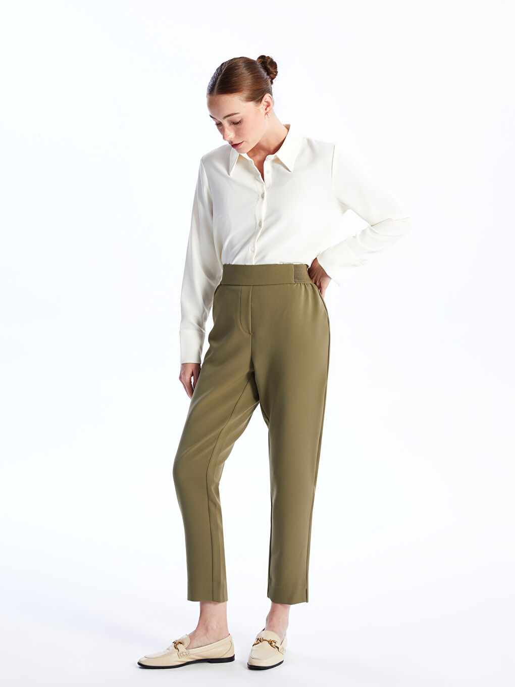 LCWAIKIKI Classic Elasticated Waist Regular Fit Women's Trousers -S40797Z8-H2T
