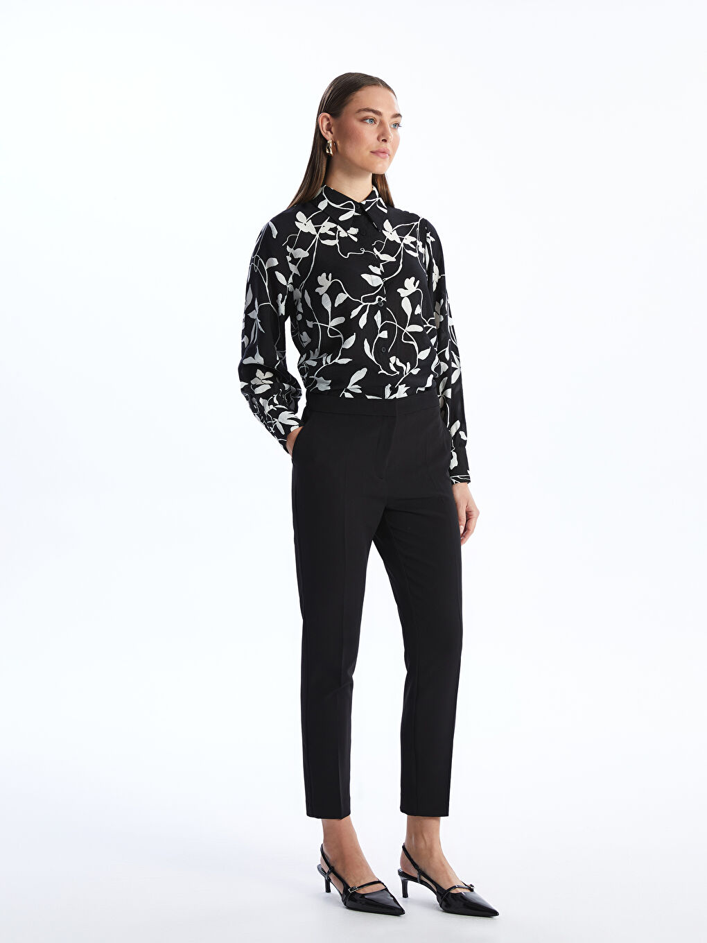 Pantalon Coupe Carotte Uni pour Femmes