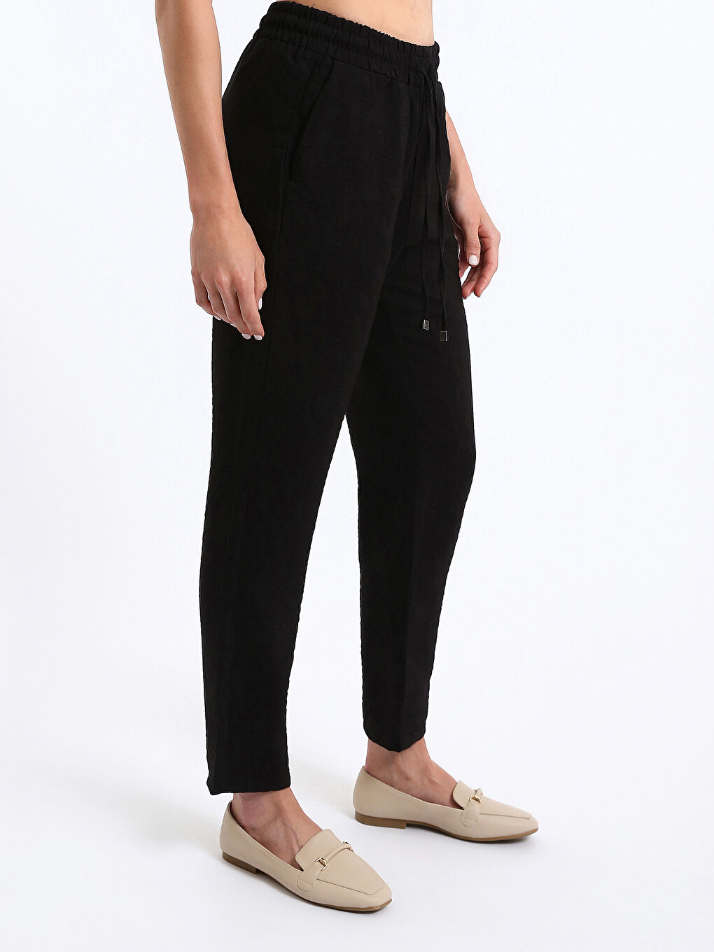 Elastic Waist Carrot Fit Women's Trousers-4