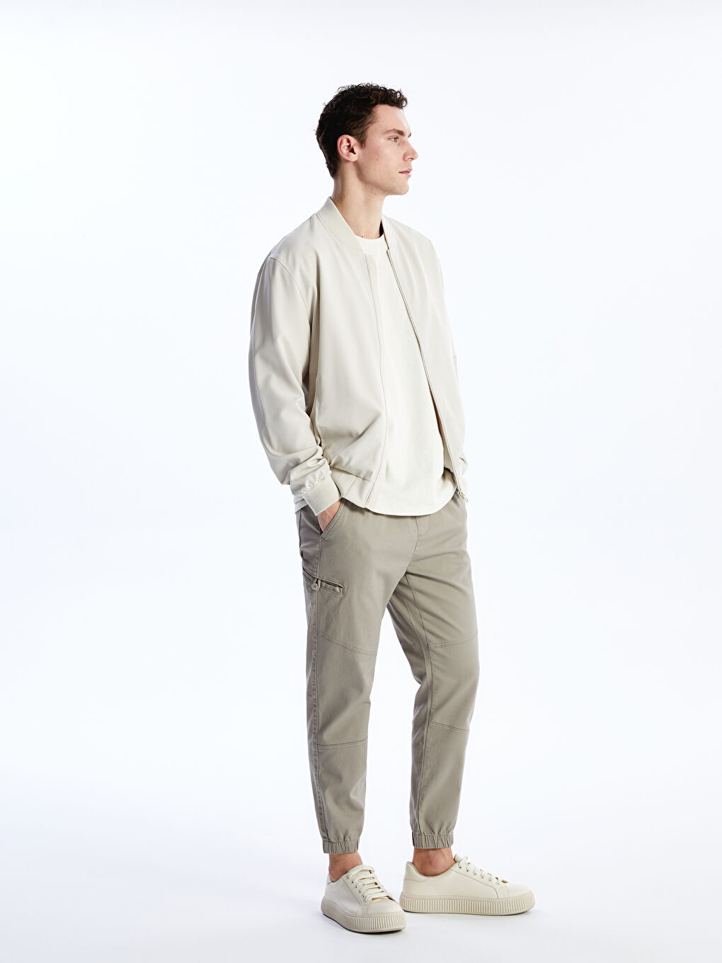 Muške pantalone od gabardina slim fit -S41012Z8-V38