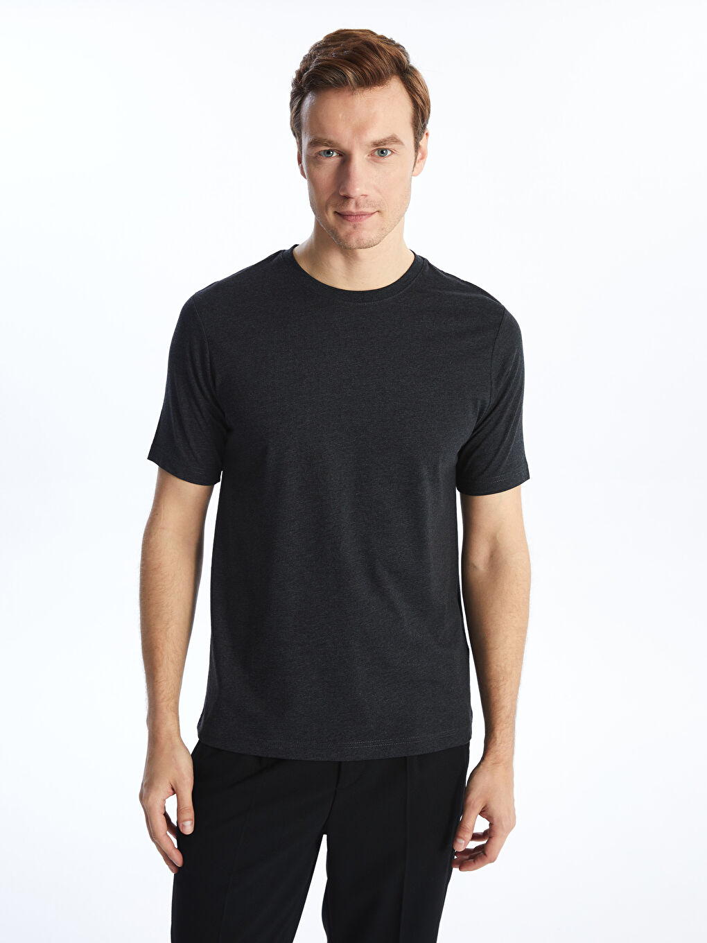 تيشيرت رجالي برقبة دائرية من قماش جيرسي-1