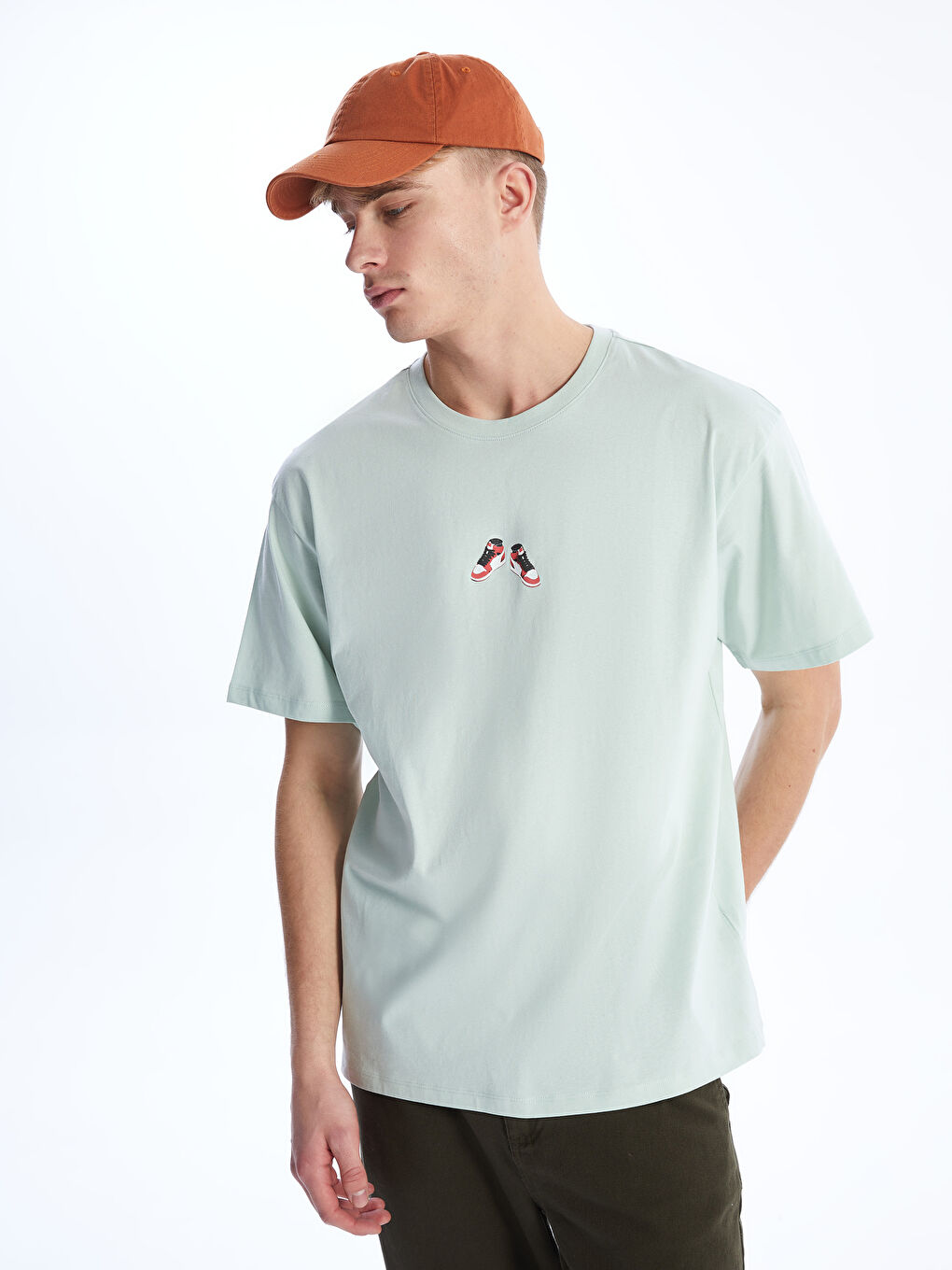 T-shirt pour hommes en coton peigné imprimé à manches courtes et col rond