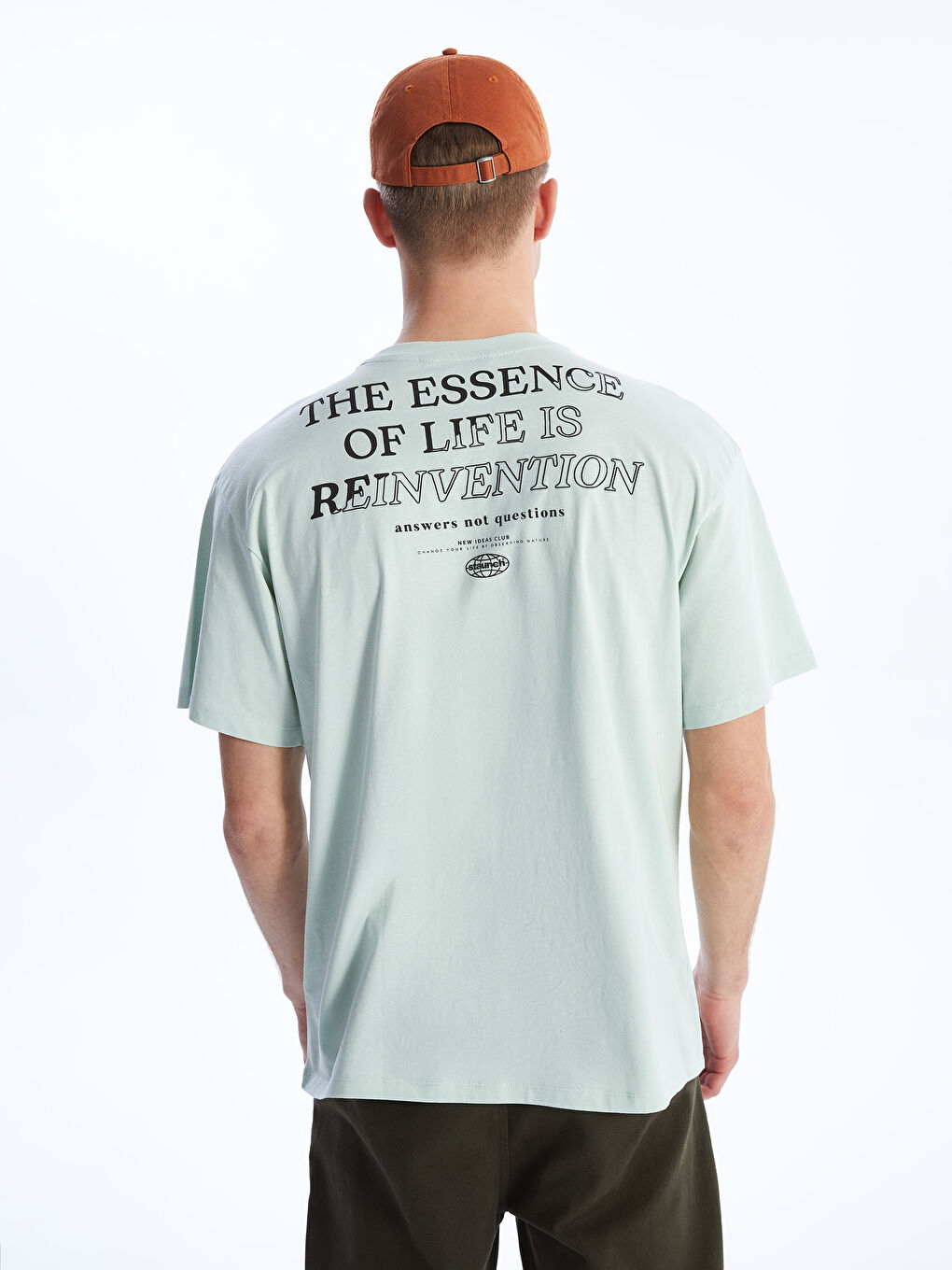 T-shirt pour hommes en coton peigné imprimé à manches courtes et col rond-1