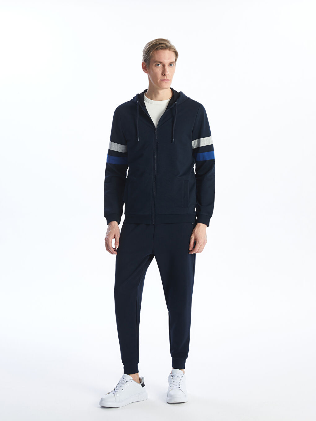 LCWAIKIKI Classic Hooded Long Sleeve Men's Zip-Up Sweatshirt -S42313Z8-RFH