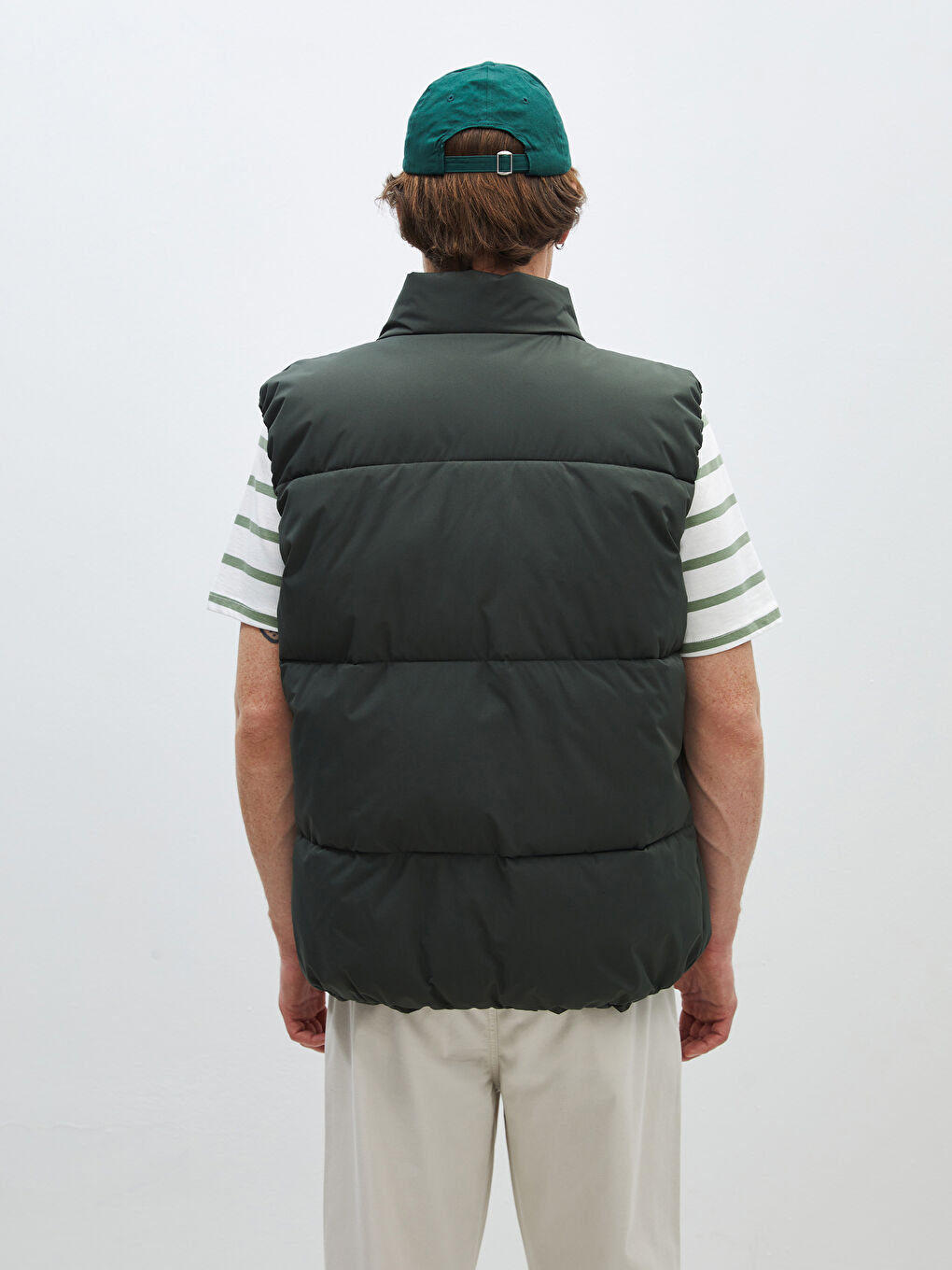 ерлерге арналған стандартты пішім биік жағалы пуховик жилет-5