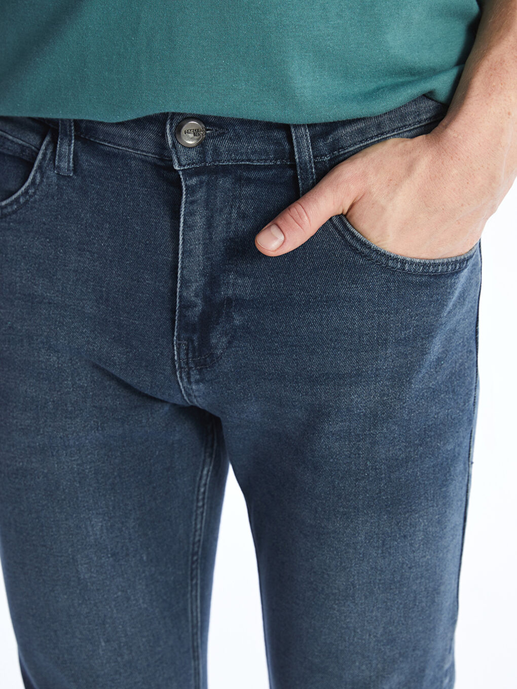 750 Slim Fit Men's Denim Trousers -S42379Z8-H45