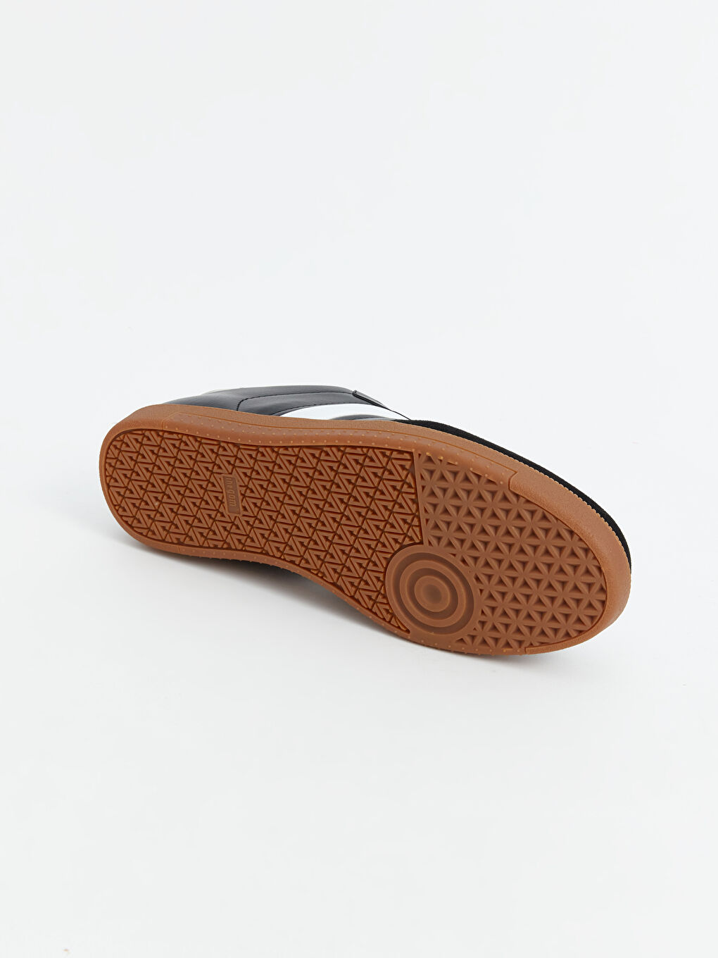 پێڵاوی وەرزشی ڕه‌ش پیاو -S42427Z8-HUC