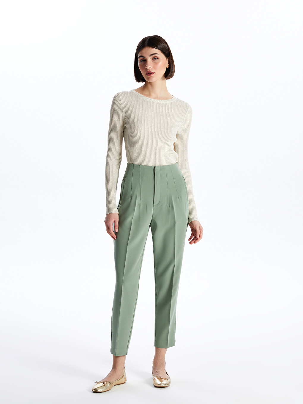 Women's Carrot Fit Plain Trousers